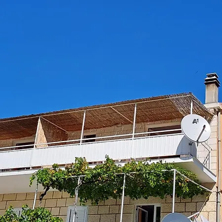 2+2 Žuljana