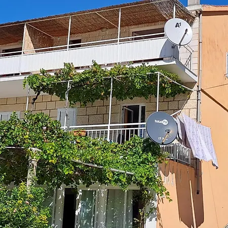 Apartment 2+2 *