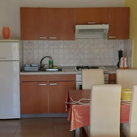 2+2 Žuljana